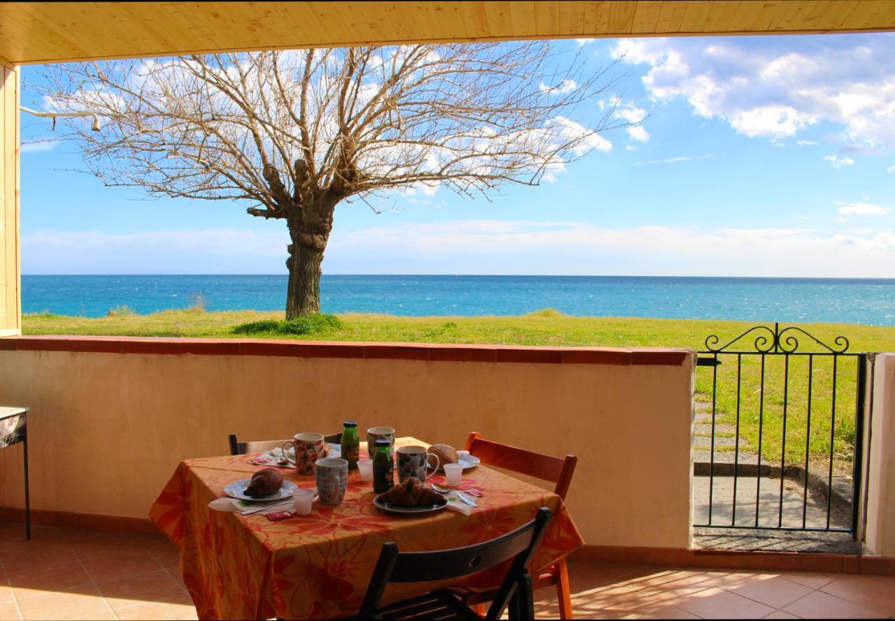 House On The Sea Villa Mascali Exterior photo